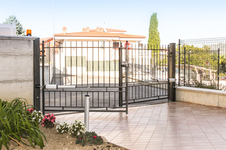 how to automate a swing gate